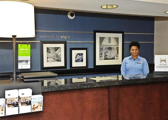 Hampton Chicago / I-90 Hotel 2*